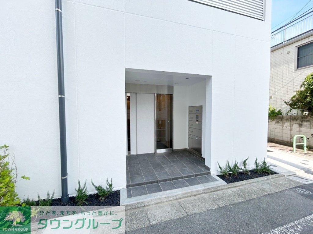 エントランス　部屋探しは株式会社　タウンハウジング　までお気軽にお問合せ…