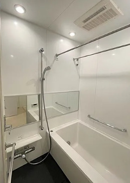 バス・シャワールーム