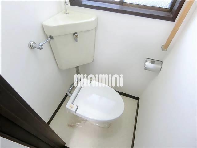 トイレ　バス・トイレ別は嬉しいですね。