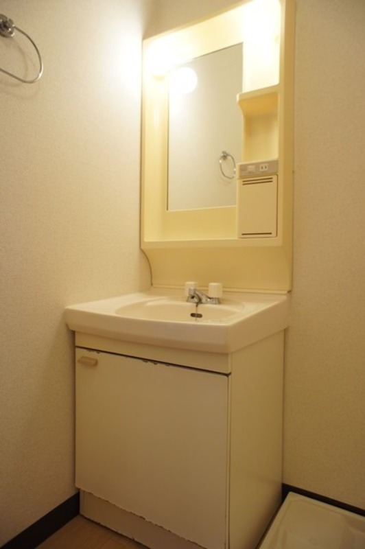 洗面設備　図面と現状に相違がある場合には現状を優先．．．