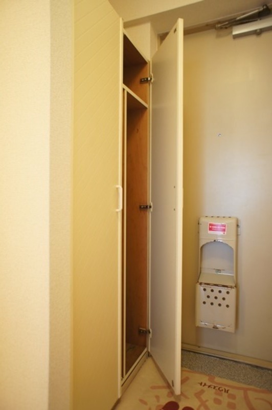 玄関　図面と現状に相違がある場合には現状を優先．．．