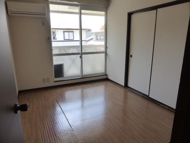 居室・リビング　洋室