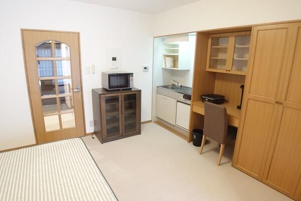 居室・リビング　別号室参考写真