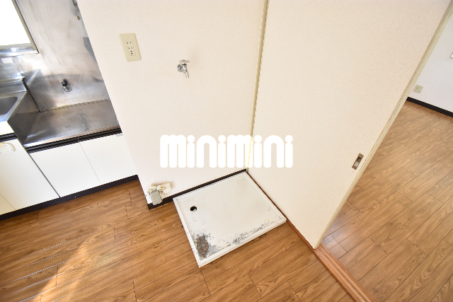 洗面設備　洗濯機置場