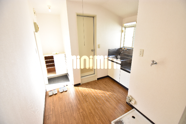 玄関　キッチンまわり