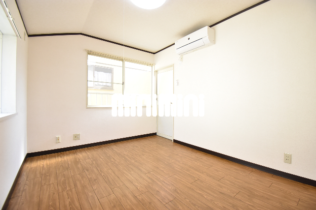 エントランス　居室