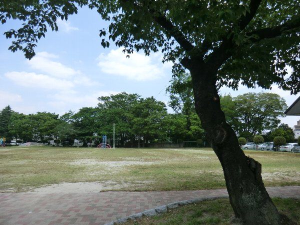 公園　春見公園（公園）まで666m
