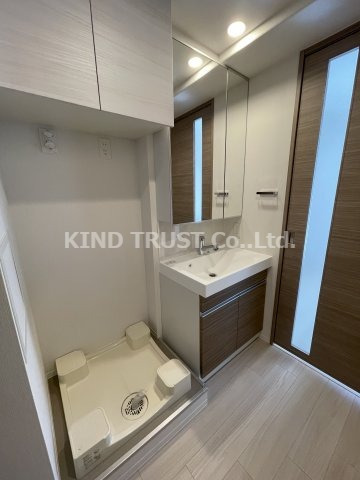 洗面設備　脱衣スペースもあります