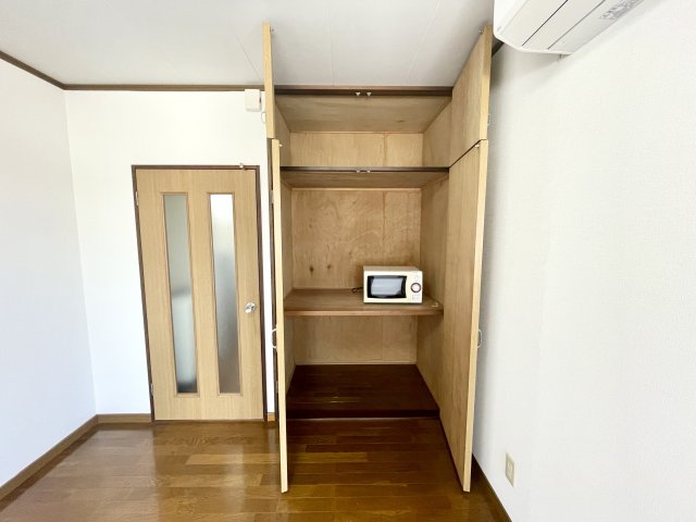 収納　※反転した間取りの別部屋の写真です。現況優先