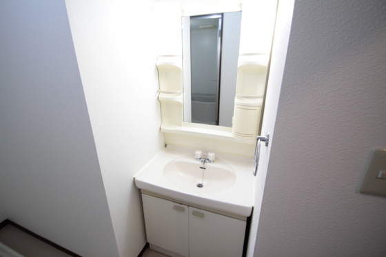 洗面設備　※別部屋の写真です