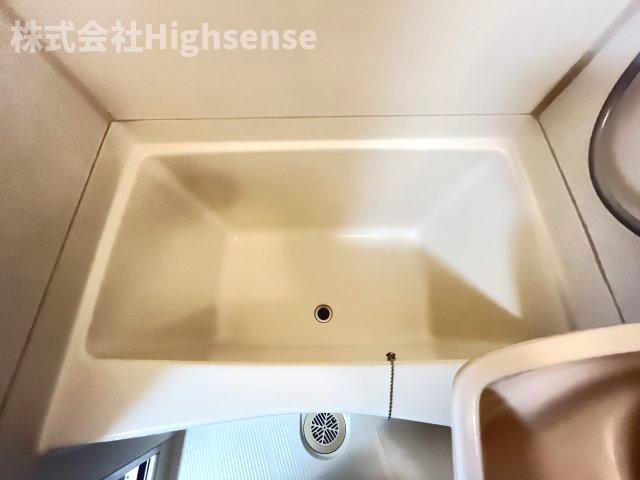 バス・シャワールーム　落ち着いた空間のお風呂です