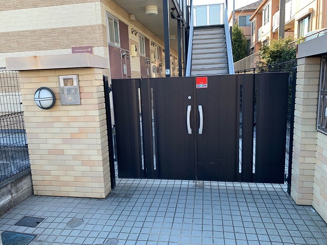 エントランス　オートロック