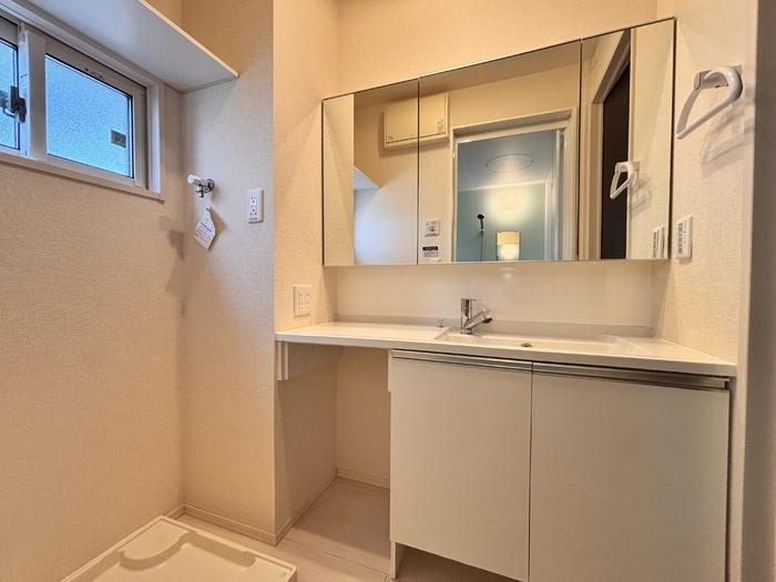 洗面設備　朝の身支度には欠かせない独立洗面化粧台