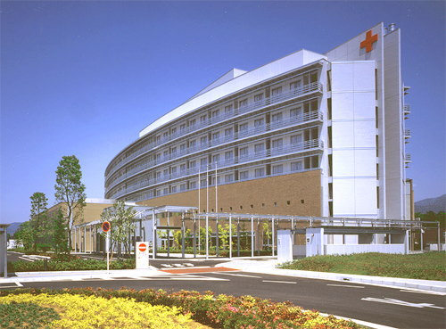 病院　秦野赤十字病院（病院）まで360m