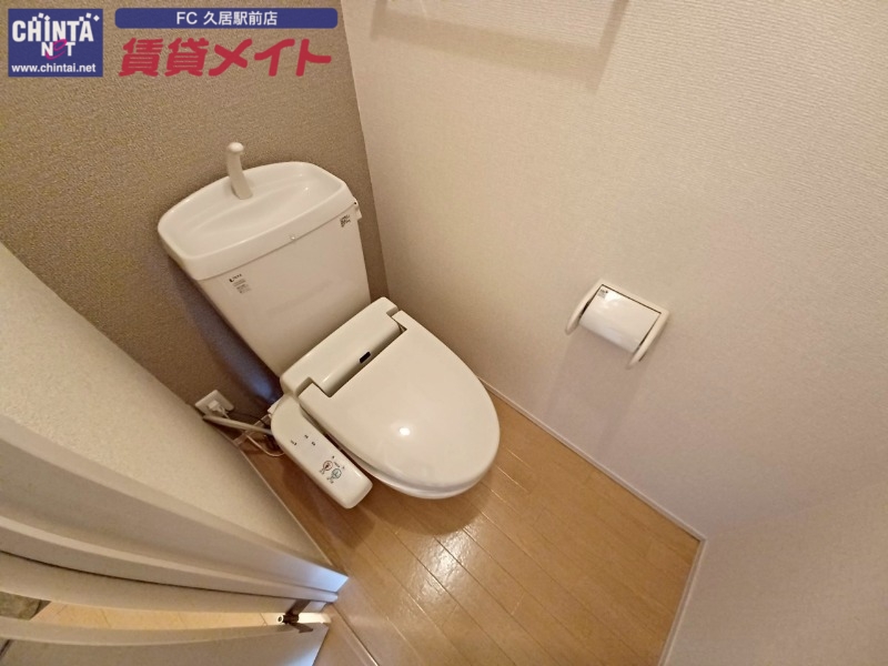 トイレ　同型参考写真