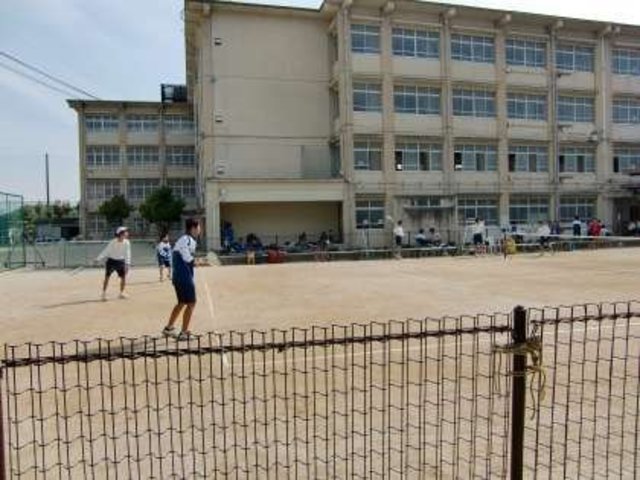 中学校　京都市立洛北中学校（中学校）まで812m