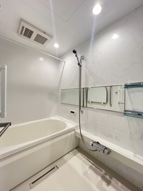 バス・シャワールーム