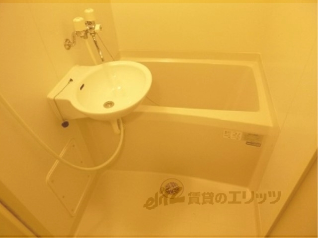 バス・シャワールーム　バス