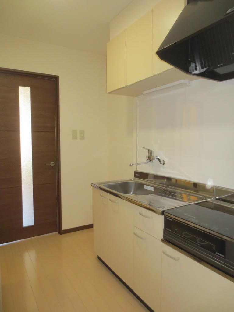 キッチン　令和８年３月新築！ネット無料、エコキュート設置、独立洗面台付