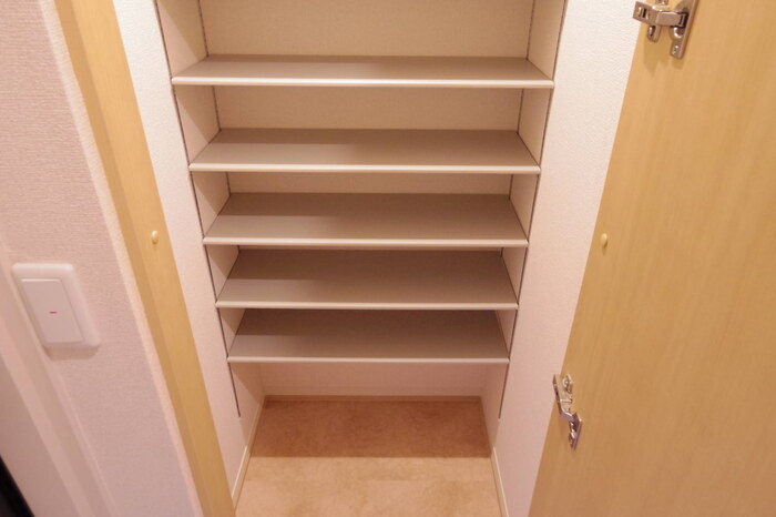玄関　シューズクローク