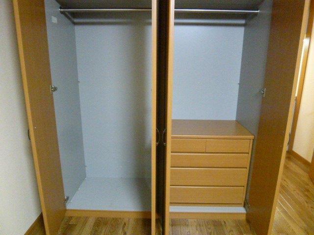 収納　クローゼット