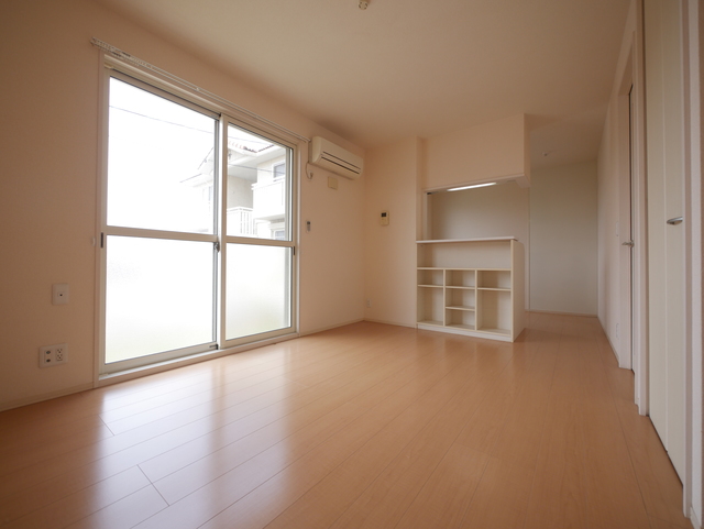 居室・リビング　★日の良く当たる明るいリビングです★