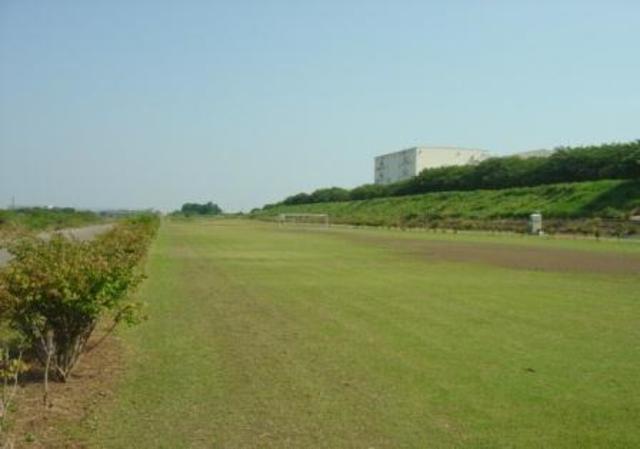 公園　戸沢橋スポーツ広場（公園）まで244m