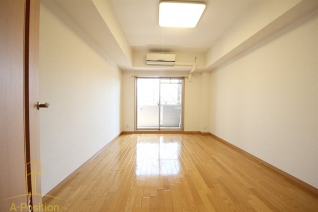 居室・リビング　ドミールうつぼ公園