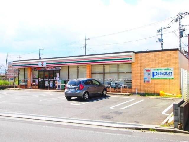 コンビニ　セブンイレブン（コンビニ）まで301m
