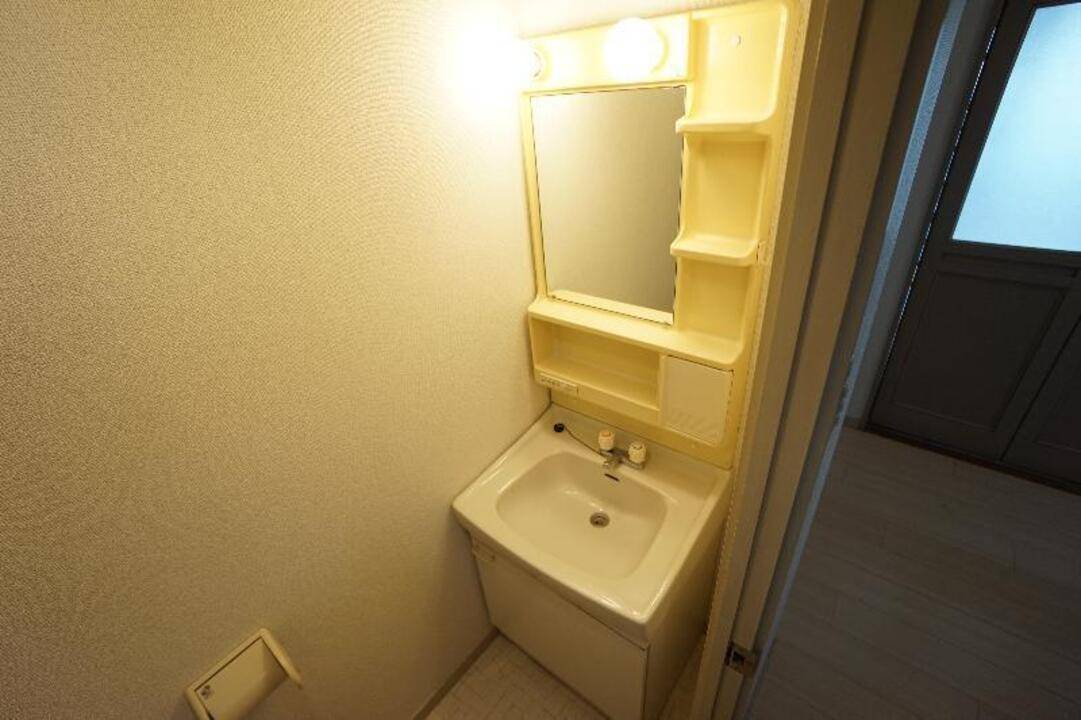 洗面設備　ドレッサー