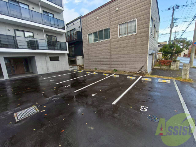 駐車場　駐車場