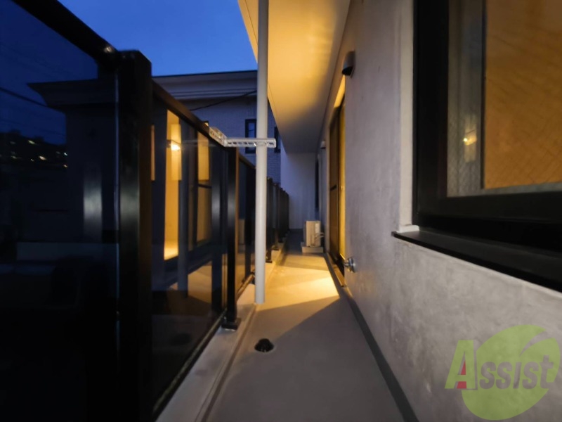 バルコニー　バルコニーです。洗濯物を干したり一息ついたりできますね！