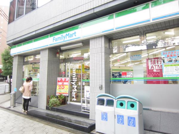 コンビニ　ファミリーマート内久宝寺町三丁目店（コンビニ）まで172m
