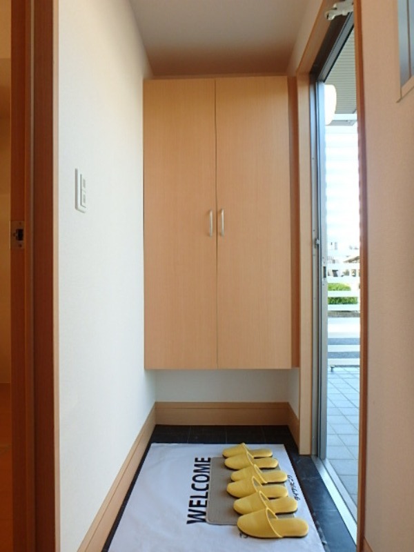 玄関　図面と現状に相違がある場合には現状を優先