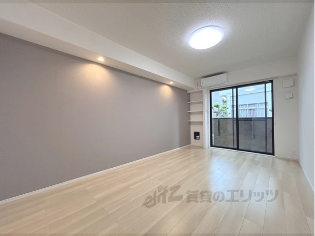 居室・リビング　洋室