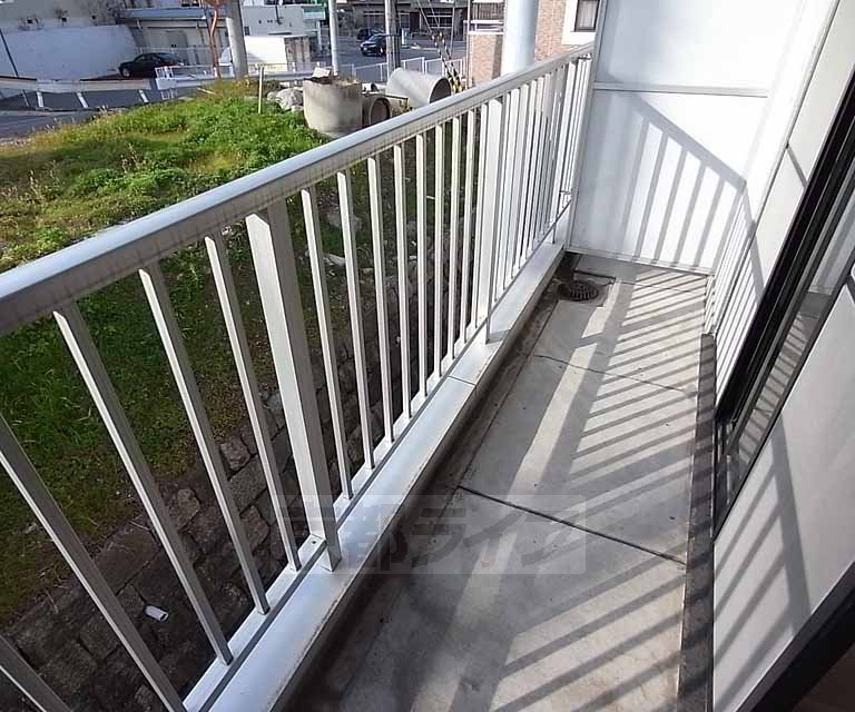 バルコニー　布団も十分干せます。