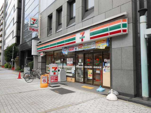 コンビニ　セブンイレブン（コンビニ）まで112m