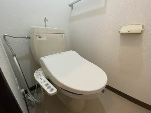 トイレ　洗浄機能付便座