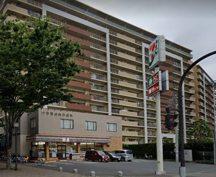 コンビニ　セブンイレブン　西白井駅前（コンビニ）まで267m