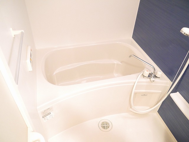 バス・シャワールーム　お風呂です