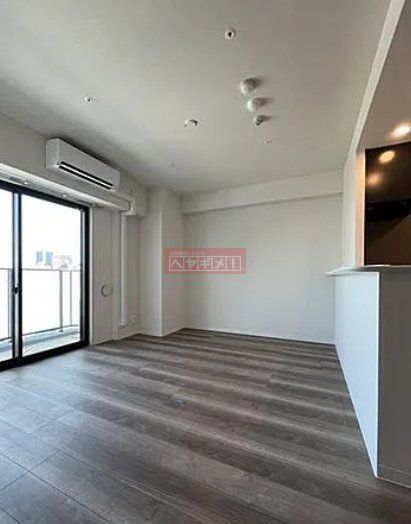 居室・リビング　エントランス