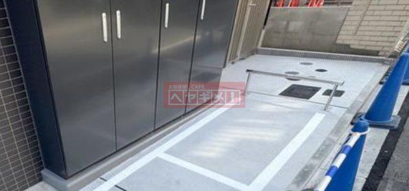 駐車場　バルコニー