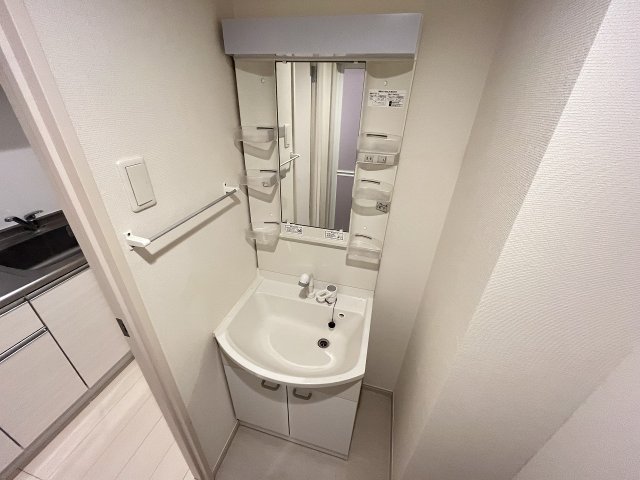 洗面設備　脱衣スペースもあります