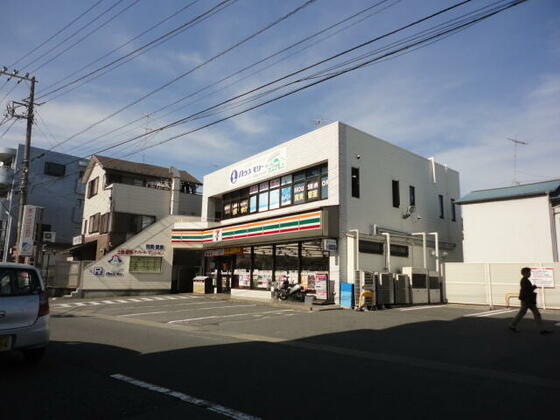 コンビニ　セブンイレブン藤沢辻堂熊の森店（コンビニ）まで326m