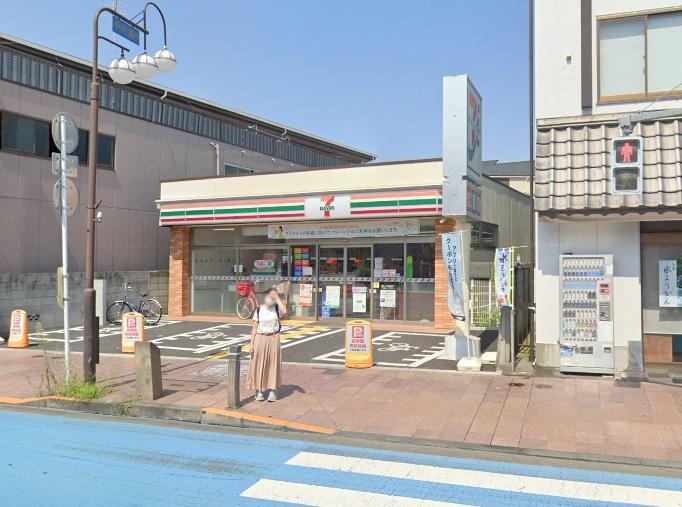 コンビニ　セブンイレブン（コンビニ）まで174m