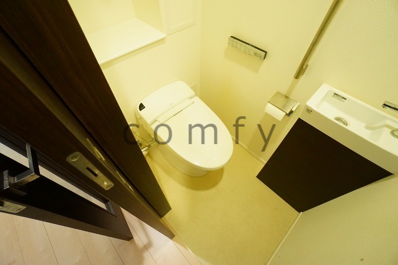 トイレ　ウォシュレット付きトイレ