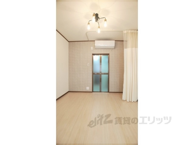 居室・リビング　洋室