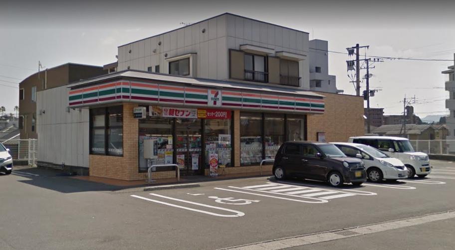 コンビニ　コンビニ（コンビニ）まで94m