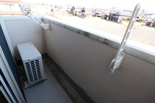 バルコニー　テラス