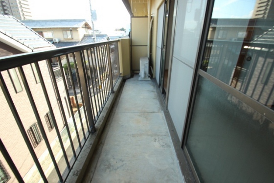 バルコニー　※別部屋の写真です